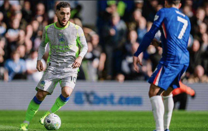 Man City đại thắng Chelsea, thổi b&ugrave;ng cuộc đua v&ocirc; địch - Ảnh 6.