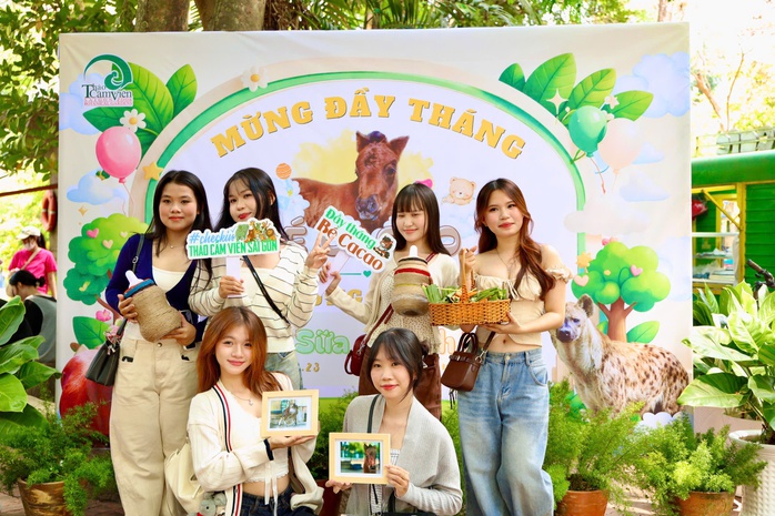 Ngựa l&ugrave;n Cacao khỏe mạnh sau 1 th&aacute;ng tuổi tại Thảo Cầm Vi&ecirc;n - Ảnh 7.