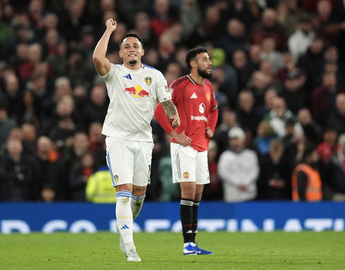 Tạo địa chấn tại Old Trafford, Leeds United quật ng&atilde; Man United sau 45 năm - Ảnh 7.