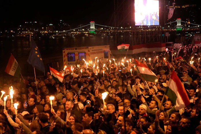 Thủ tướng Hungary thất cử d&ugrave; được Ph&oacute; Tổng thống Mỹ &ldquo;tiếp sức&rdquo; - Ảnh 2.