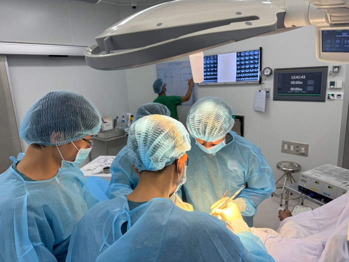 Bị sỏi thận có thể theo dõi tại nhà? - Ảnh 1.