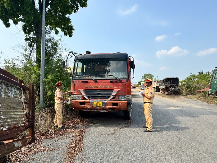 Gần 1.900 xe tải ở T&acirc;y Ninh v&agrave;o diện kiểm tra - Ảnh 7.