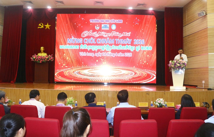 Trường Đại học Cửu Long ch&uacute;c mừng Tết Ch&ocirc;l Chnăm Thm&acirc;y v&agrave; Tết Bun Pi May - Ảnh 1.