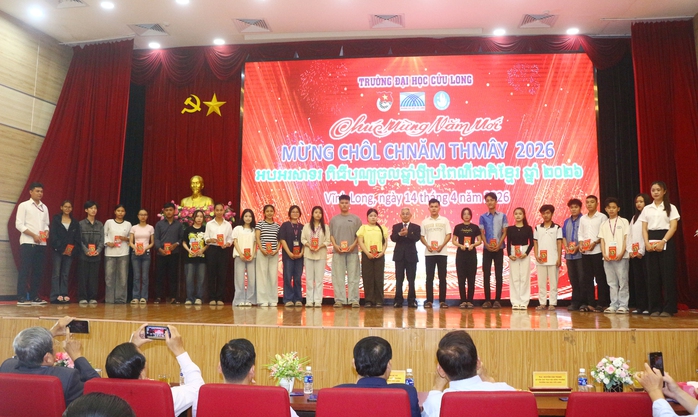 Trường Đại học Cửu Long ch&uacute;c mừng Tết Ch&ocirc;l Chnăm Thm&acirc;y v&agrave; Tết Bun Pi May - Ảnh 3.