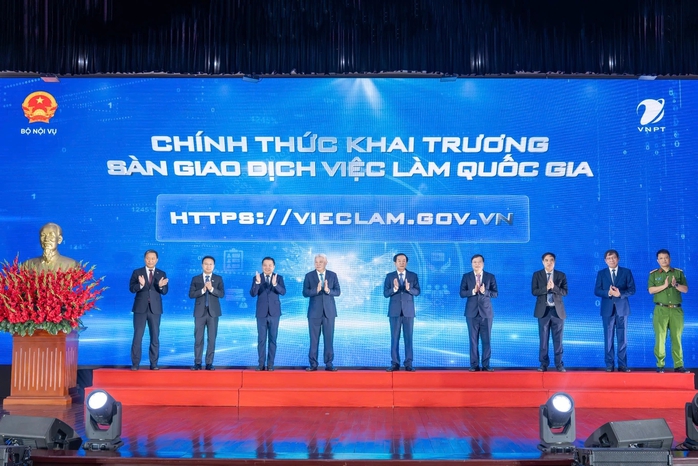Khai trương S&agrave;n giao dịch việc l&agrave;m quốc gia, kết nối cung - cầu tr&ecirc;n m&ocirc;i trường số - Ảnh 1.