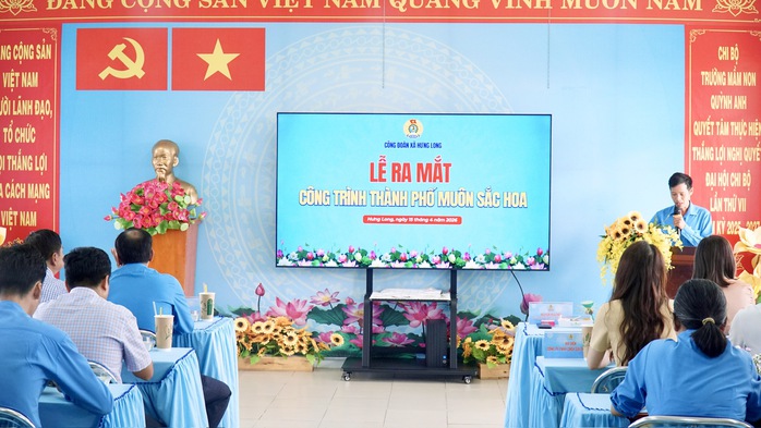 X&atilde; Hưng Long, TPHCM: Lan tỏa kh&ocirc;ng gian xanh từ phong tr&agrave;o &ldquo;Th&agrave;nh phố mu&ocirc;n sắc hoa&rdquo; - Ảnh 1.