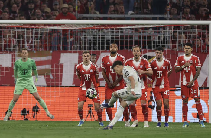 Rượt đuổi điên rồ tại Allianz Arena, Bayern Munich loại Real Madrid ở Champions League - Ảnh 3.