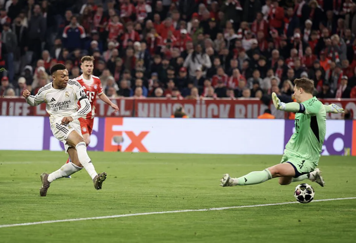Rượt đuổi điên rồ tại Allianz Arena, Bayern Munich loại Real Madrid ở Champions League - Ảnh 5.