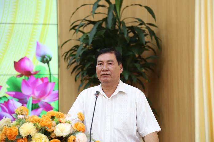 Xăng dầu tăng gi&aacute; nhưng dịch vụ kh&ocirc;ng giảm , n&ocirc;ng d&acirc;n chịu &aacute;p lực chi ph&iacute; sản xuất - Ảnh 1.