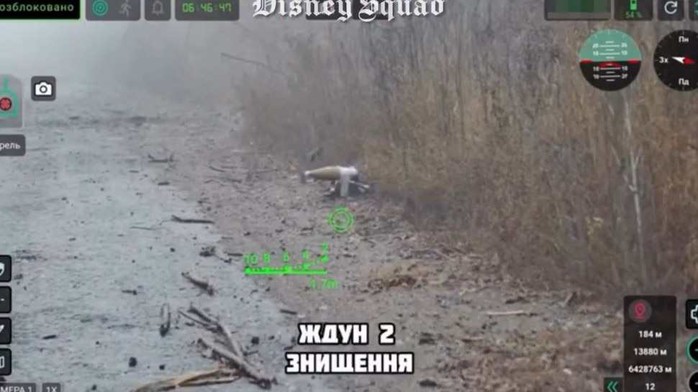 Ukraine n&oacute;i lần đầu d&ugrave;ng &ldquo;robot s&aacute;t thủ&rdquo; chiếm trận địa Nga - Ảnh 4.