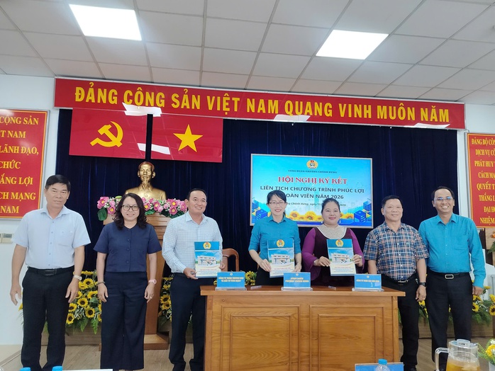 Phường Chánh Hưng: Người lao động được hưởng nhiều phúc lợi trong tháng 5- Tháng Công nhân - Ảnh 2.