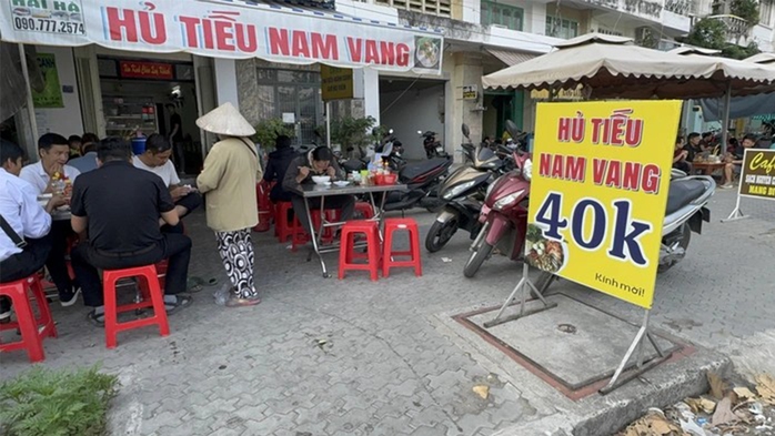 Gi&aacute; cả sinh hoạt vẫn chưa hạ nhiệt - Ảnh 1.