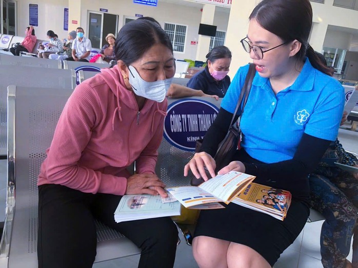 TPHCM: Tăng cường xử l&yacute; đơn vị nợ BHXH, g&oacute;p phần ho&agrave;n th&agrave;nh chỉ ti&ecirc;u ph&aacute;t triển người tham gia - Ảnh 1.