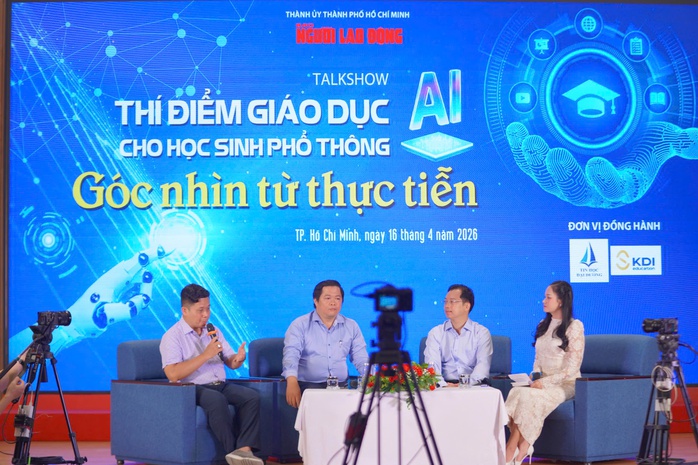 Th&iacute; điểm gi&aacute;o dục AI cho học sinh: Cẩn trọng, linh hoạt - Ảnh 1.