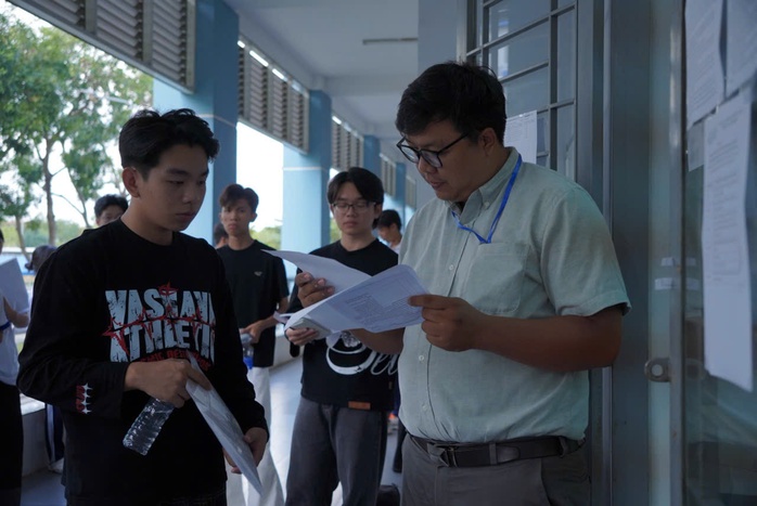 Thi đ&aacute;nh gi&aacute; năng lực 2026: Khoảng 6% đạt từ 900 điểm trở l&ecirc;n - Ảnh 1.