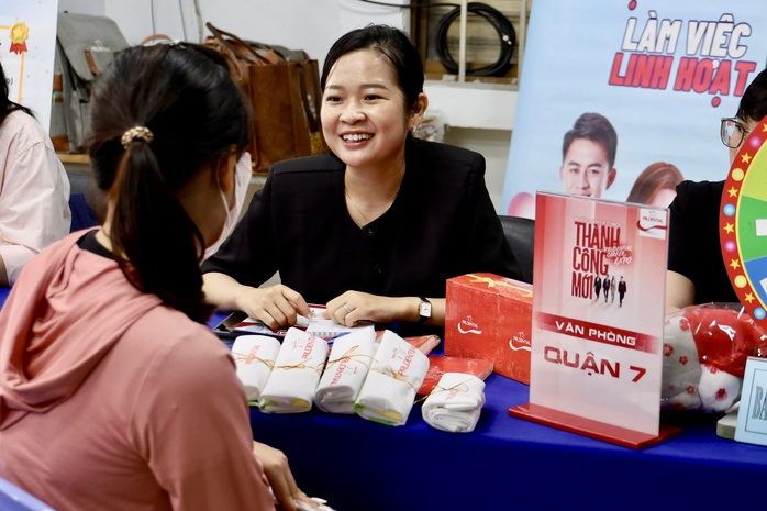 Đ&acirc;u l&agrave; nguy&ecirc;n nh&acirc;n khiến lao động trung ni&ecirc;n kh&oacute; t&igrave;m việc? - Ảnh 3.