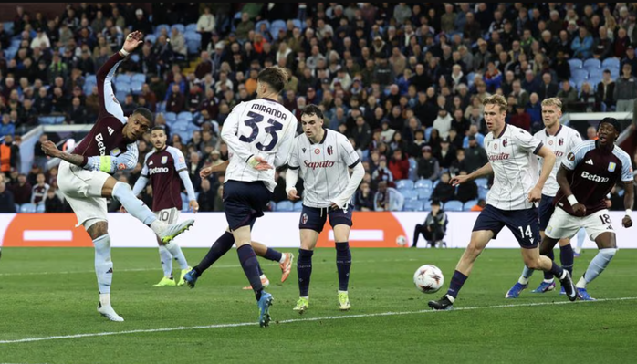 Watkins lập cột mốc 100 b&agrave;n, Aston Villa gi&agrave;nh v&eacute; b&aacute;n kết Europa League - Ảnh 5.