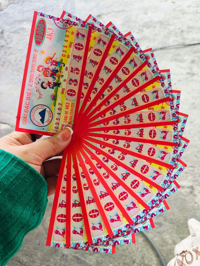 Chiều 16-4, nhiều người ở TPHCM, T&acirc;y Ninh v&agrave; An Giang tr&uacute;ng thưởng xổ số miền Nam - Ảnh 5.