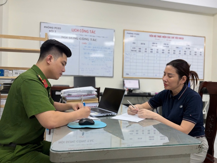 Chuyện chưa kể về chuy&ecirc;n &aacute;n một năm r&ograve;ng r&atilde; của C&ocirc;ng an TPHCM - Ảnh 12.