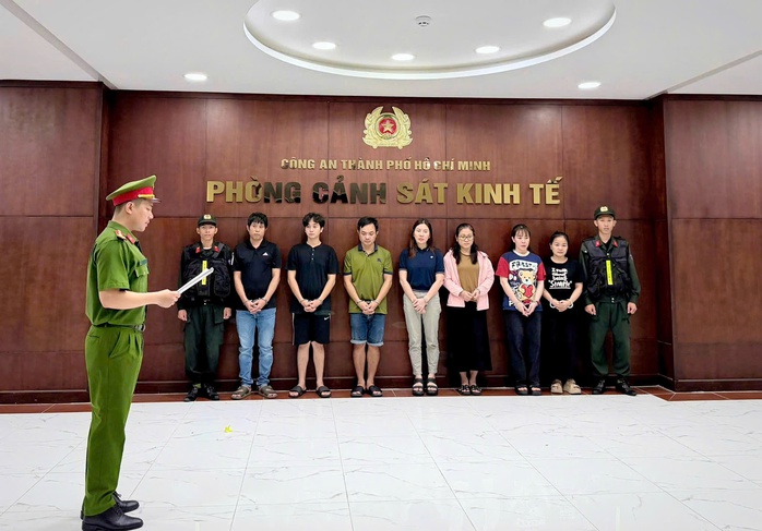 Chuyện chưa kể về chuy&ecirc;n &aacute;n một năm r&ograve;ng r&atilde; của C&ocirc;ng an TPHCM - Ảnh 1.