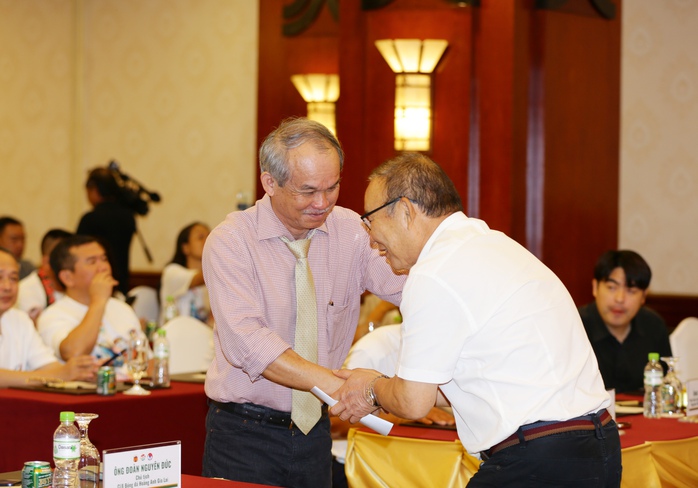 C&acirc;u chuyện giữa Park Hang-seo v&agrave; Đo&agrave;n Nguy&ecirc;n Đức - Ảnh 1.