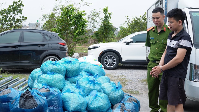 Đột k&iacute;ch h&agrave;ng loạt xưởng sản xuất gi&aacute; đỗ sử dụng chất cấm tại Quảng Ninh - Ảnh 2.