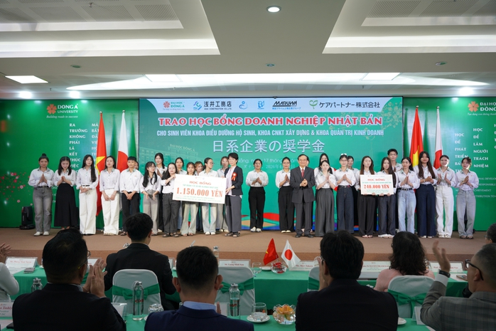 Sinh vi&ecirc;n săn hơn 500 việc l&agrave;m Nhật Bản tại ng&agrave;y hội Trường ĐH Đ&ocirc;ng &Aacute; - Ảnh 1.
