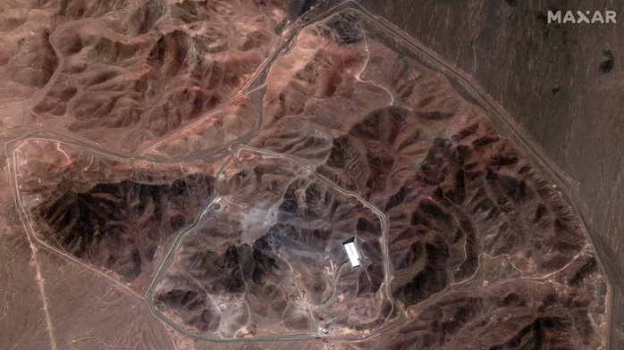 Trung Quốc sẵn s&agrave;ng tiếp nhận uranium, &ocirc;ng Donald Trump n&oacute;i Mỹ sẽ v&agrave;o Iran để lấy - Ảnh 1.