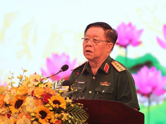 Đại tướng Nguyễn Trọng Nghĩa v&agrave; vai tr&ograve; của gi&agrave; l&agrave;ng trong đo&agrave;n kết d&acirc;n tộc năm 2026 - Ảnh 1.