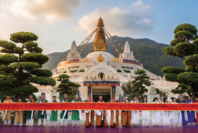 Đức Gyalwang Drukpa lần đầu thăm Đền H&ugrave;ng - Ảnh 7.