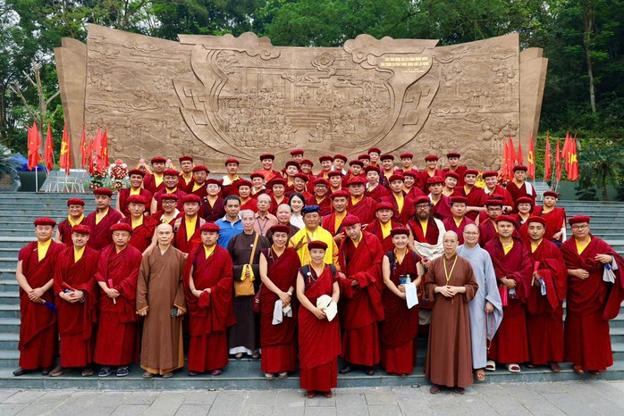 Đức Gyalwang Drukpa lần đầu thăm Đền H&ugrave;ng - Ảnh 6.