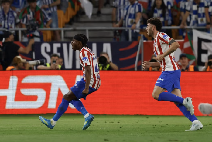 Sociedad hạ Atletico Madrid loạt "đấu s&uacute;ng", đăng quang C&uacute;p Nh&agrave; vua - Ảnh 2.