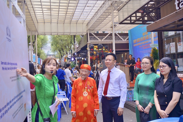 Khai mạc Ng&agrave;y S&aacute;ch v&agrave; Văn h&oacute;a đọc Việt Nam lần 5 tại TP HCM - Ảnh 3.