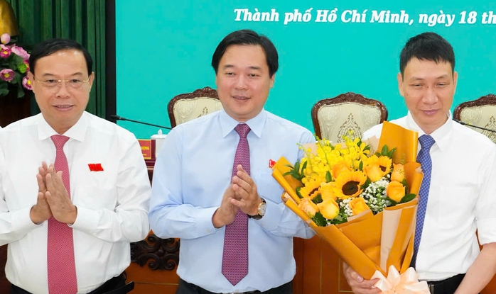 UBND TPHCM c&oacute; th&ecirc;m 1 Ủy vi&ecirc;n - Ảnh 1.