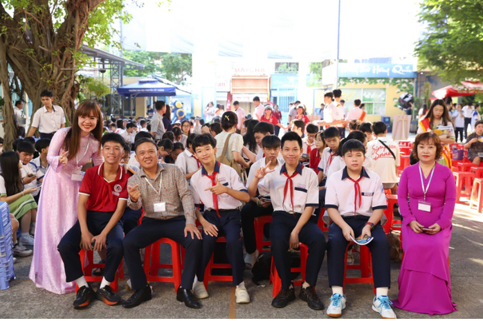 Tư vấn tuyển sinh lớp 10 bằng hoạt động trải nghiệm thực tế cho học sinh lớp 9 - Ảnh 2.