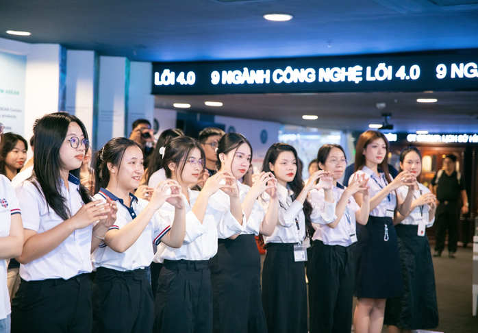 Hơn 11 triệu lao động Việt Nam đứng trước t&aacute;c động của GenAI - Ảnh 1.