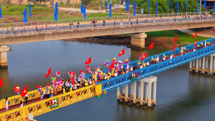 Sôi nổi ngày hội đạp xe vì hòa bình tại Quảng Trị - Ảnh 3.