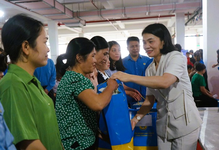 C&ocirc;ng đo&agrave;n Thanh H&oacute;a ph&aacute;t động "Th&aacute;ng C&ocirc;ng nh&acirc;n" năm 2026 - Ảnh 3.