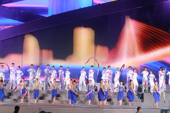 Khai mạc Đại hội TDTT TPHCM: Ngọn lửa thể thao lan tỏa đến phường x&atilde; - Ảnh 3.