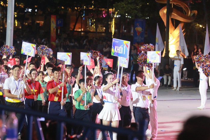 Khai mạc Đại hội TDTT TPHCM: Ngọn lửa thể thao lan tỏa đến phường x&atilde; - Ảnh 11.