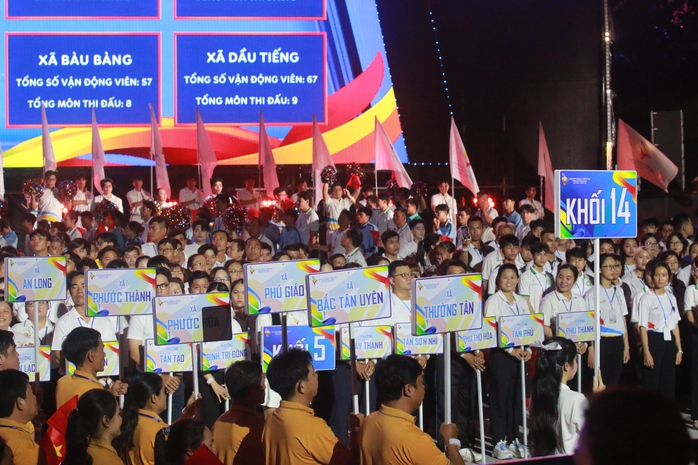 Khai mạc Đại hội TDTT TPHCM: Ngọn lửa thể thao lan tỏa đến phường x&atilde; - Ảnh 14.