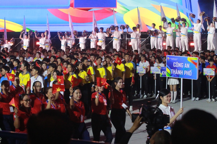 Khai mạc Đại hội TDTT TPHCM: Ngọn lửa thể thao lan tỏa đến phường x&atilde; - Ảnh 15.