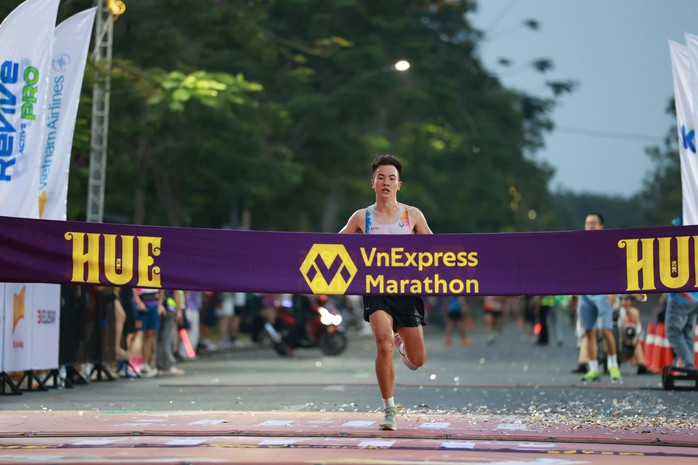 Điểm mặt những vận động vi&ecirc;n v&ocirc; địch VnExpress Marathon Huế 2026 - Ảnh 5.