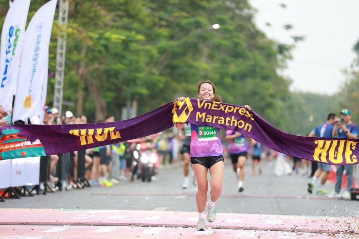 Điểm mặt những vận động vi&ecirc;n v&ocirc; địch VnExpress Marathon Huế 2026 - Ảnh 2.