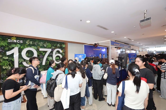 Gần 14 tỷ đồng kiến tạo gi&aacute;o dục v&agrave; 5.000 cơ hội nghề nghiệp cho sinh vi&ecirc;n - Ảnh 2.