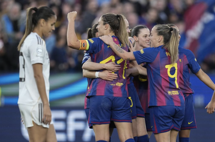 Putellas ra s&acirc;n lần thứ 500, Barcelona v&ugrave;i dập Real Madrid tứ kết Champions League nữ - Ảnh 4.