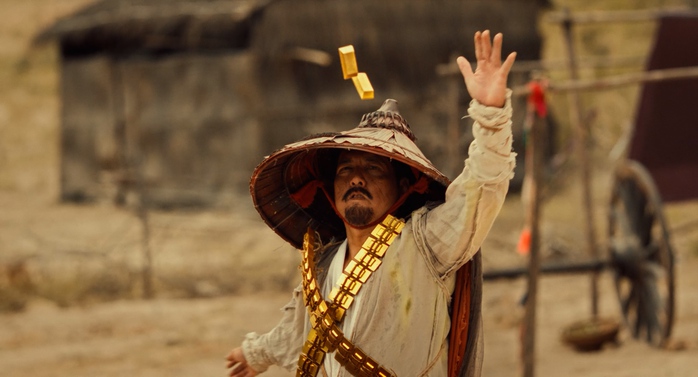 Anh Tạ "Mưa đỏ" tạo h&igrave;nh kh&aacute;c lạ, tấu hề c&ugrave;ng Đức Thịnh, Mai Phương - Ảnh 12.