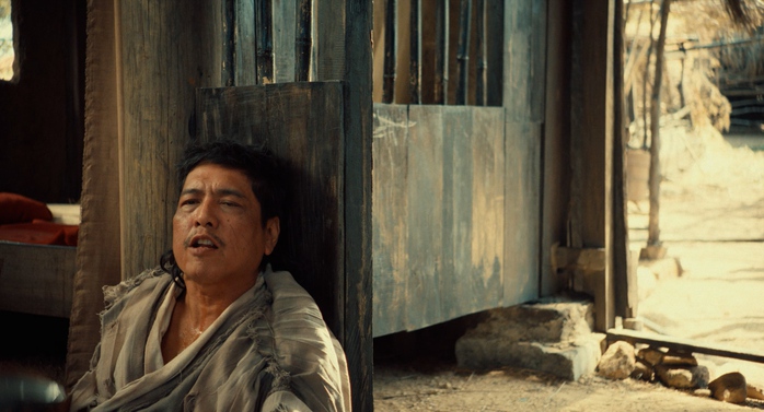 Anh Tạ "Mưa đỏ" tạo h&igrave;nh kh&aacute;c lạ, tấu hề c&ugrave;ng Đức Thịnh, Mai Phương - Ảnh 4.