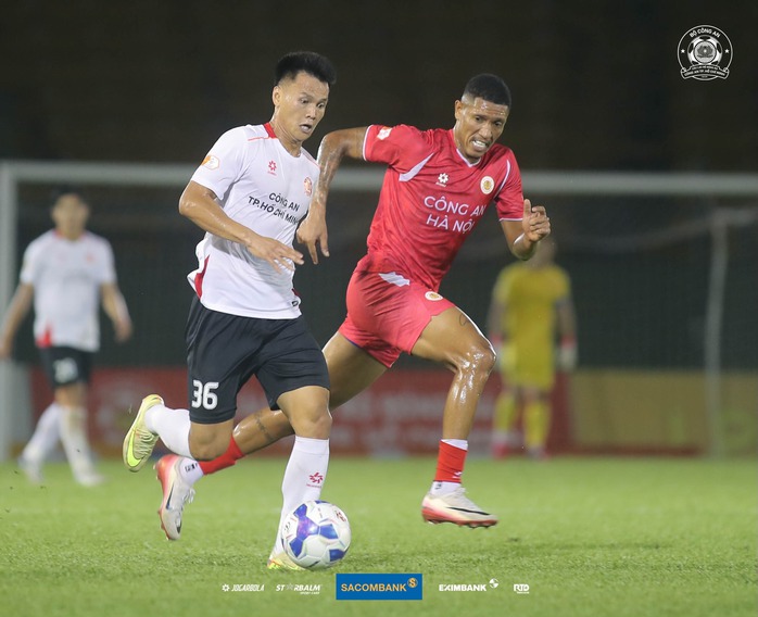 B&aacute;o động phong độ sa s&uacute;t của CLB C&ocirc;ng an TP HCM - Ảnh 4.