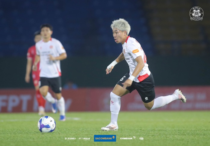 B&aacute;o động phong độ sa s&uacute;t của CLB C&ocirc;ng an TP HCM - Ảnh 3.